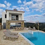 Vila Seeview And Mountain View
