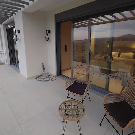 Seeview And Mountain View Villa Grizokambos