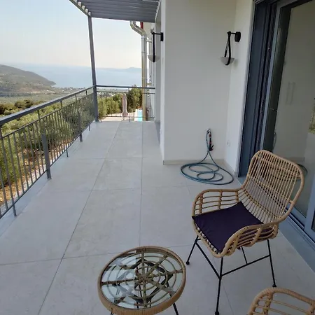 Villa Seeview And Mountain View