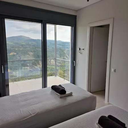 Seeview And Mountain View Villa Grizokambos