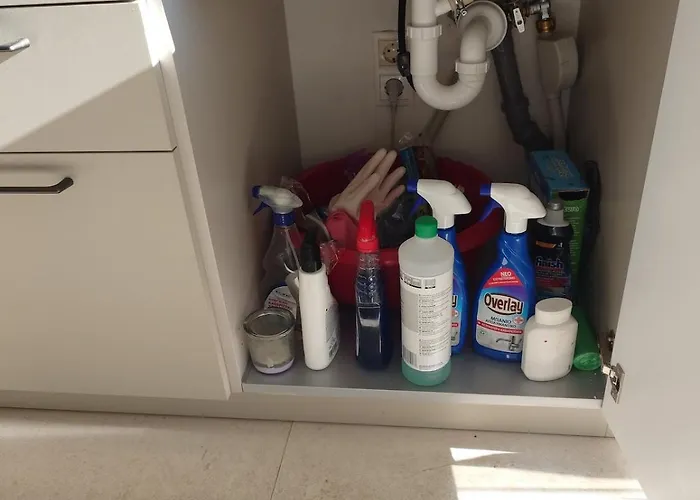 Seeview And Mountain View