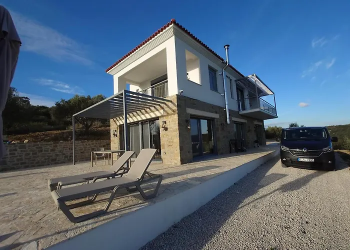 Seeview And Mountain View Villa Grizokambos