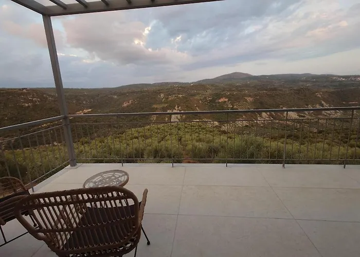 Seeview And Mountain View Villa