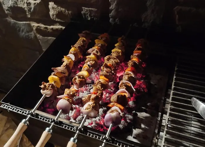 Seeview And Mountain View *