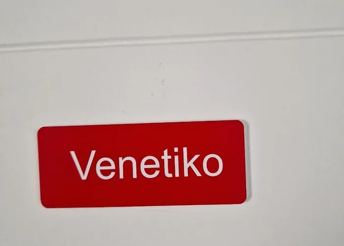 Seeview And Mountain View