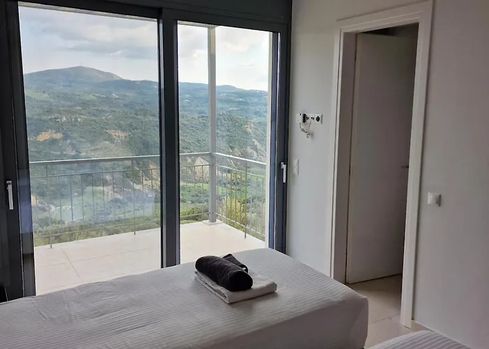 Seeview And Mountain View Villa Grizokambos