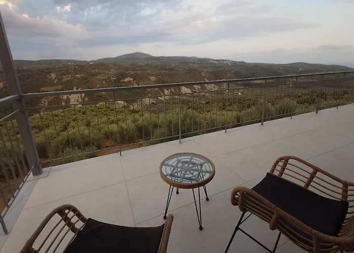 Seeview And Mountain View Γκριζόκαμπος