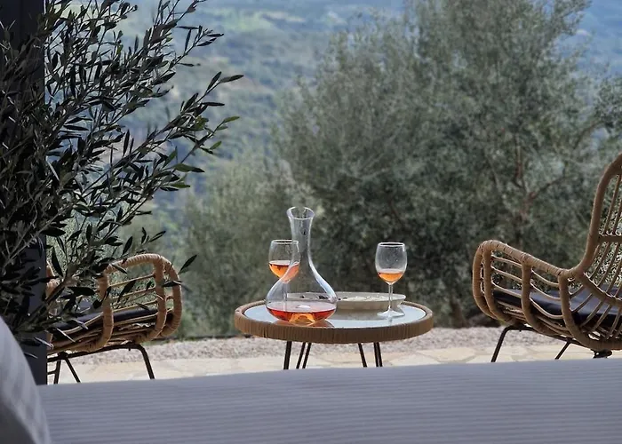 Seeview And Mountain View * Γκριζόκαμπος